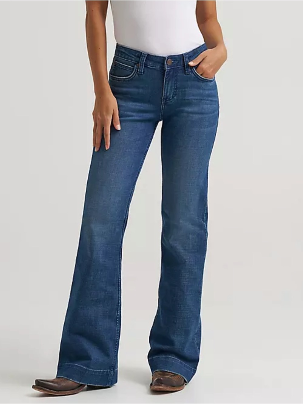 Wranglers womens mid rise bootcut jeans